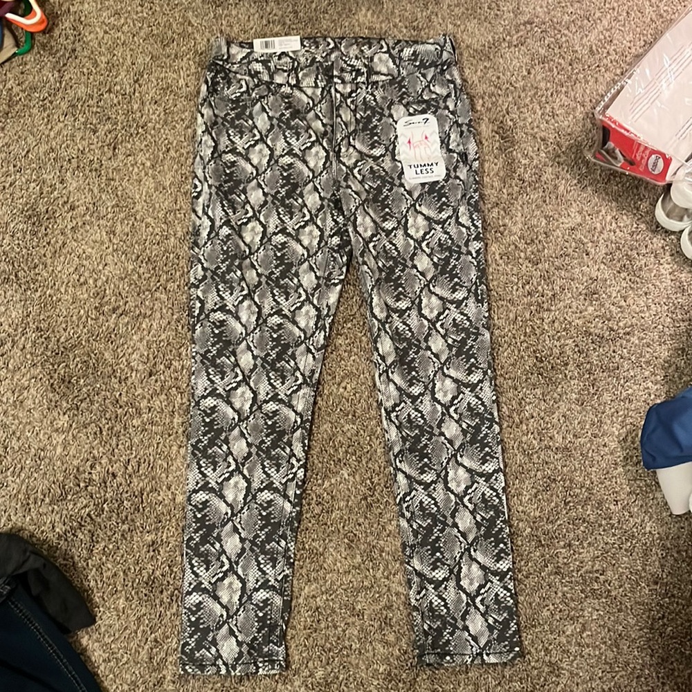 Seven jeans